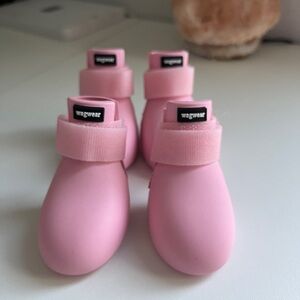 LIKE NEW Wagwear Pink Dog Boots XXSH
